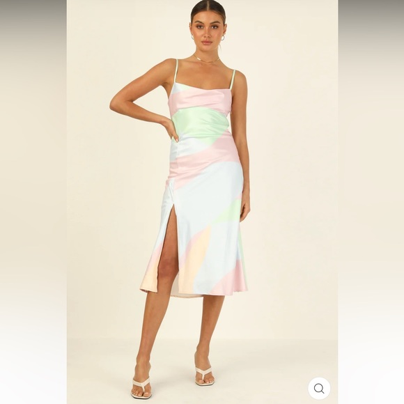 Pastel dress - Picture 2 of 2